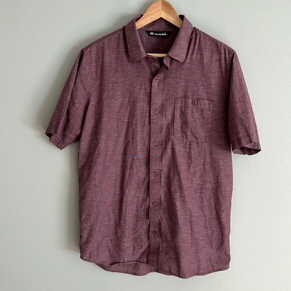 Travis Mathew Golf Button Down Cotton Shirt Size Medium - Picture 1 of 10